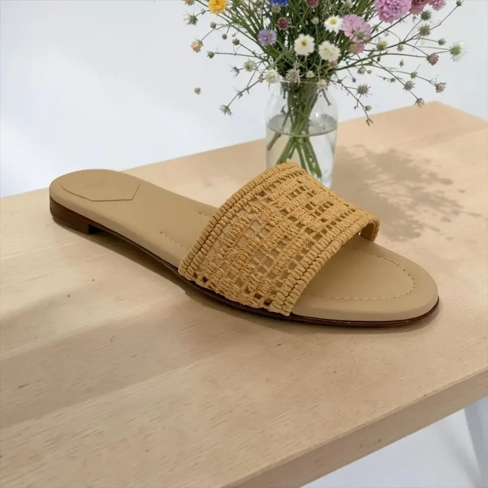 Fendi Rafia FF Slides (39/9)